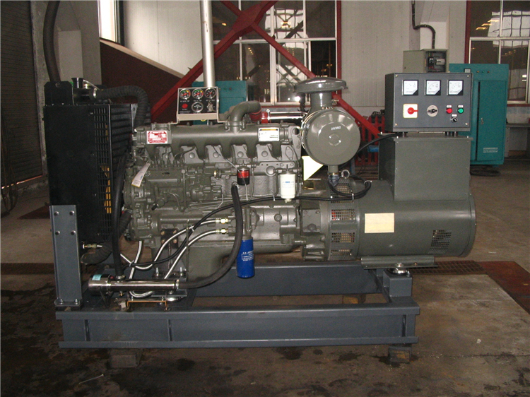 照片 036.jpg 柴油發(fā)電機組自動化控制系統(tǒng)的特點